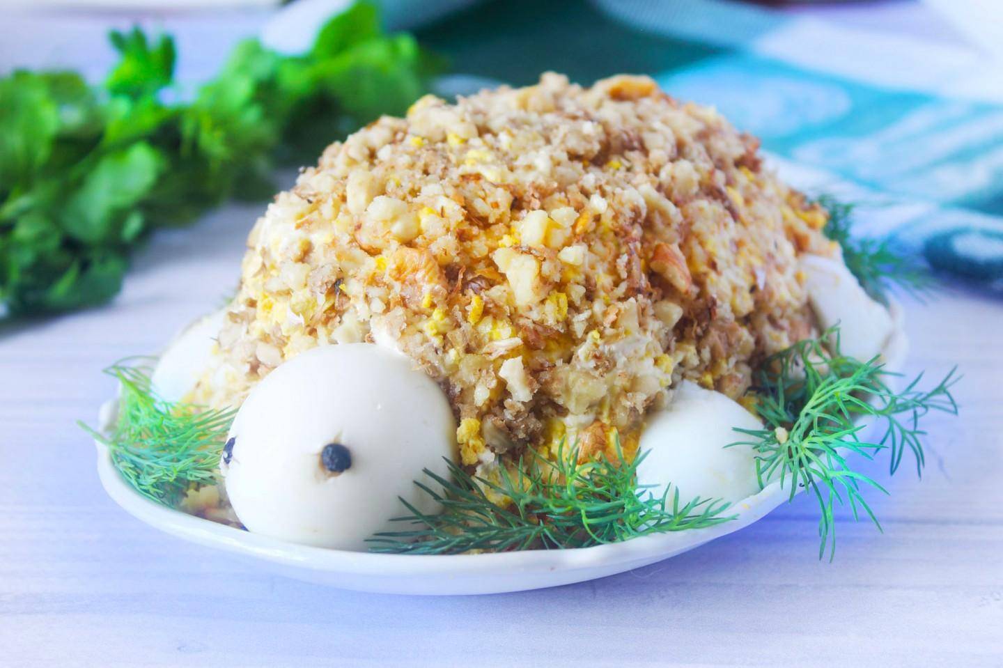 Салат черепашка с курицей и грецкими орехами - красивые варианты: рецепт с фото и видео