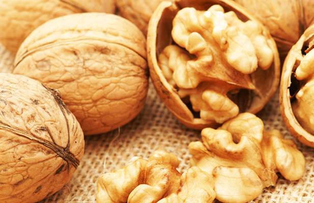 Можно ли грецкие орехи при грудном вскармливании?