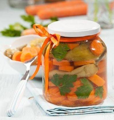 Заготовки из моркови на зиму, рецепты