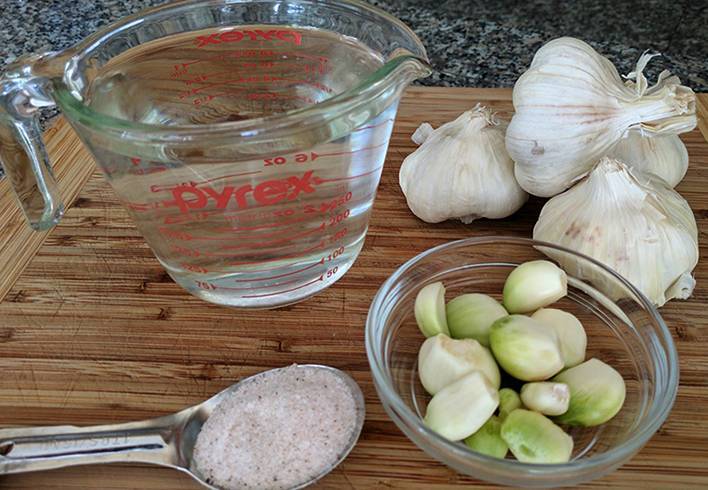 Маринованный чеснок на зиму – 9 простых рецептов
