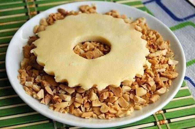 Песочные кольца с арахисом – кулинарный рецепт