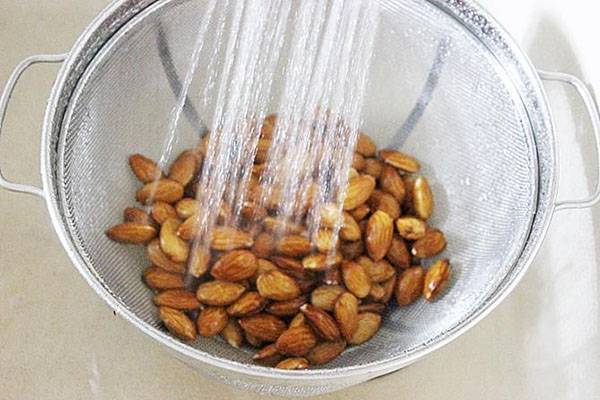 Как очистить арахис от шелухи и скорлупы, как хранить его в домашних условиях и фото