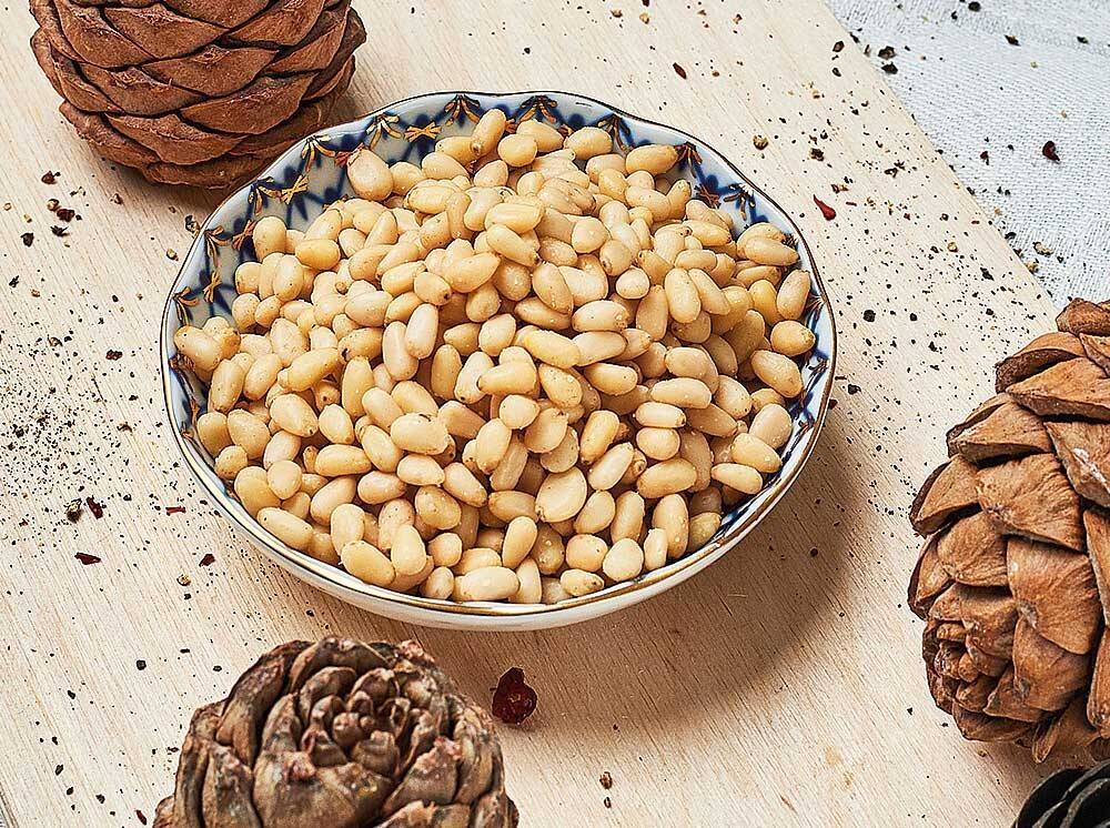 Орехи для похудения: кедровые, грецкие и миндаль