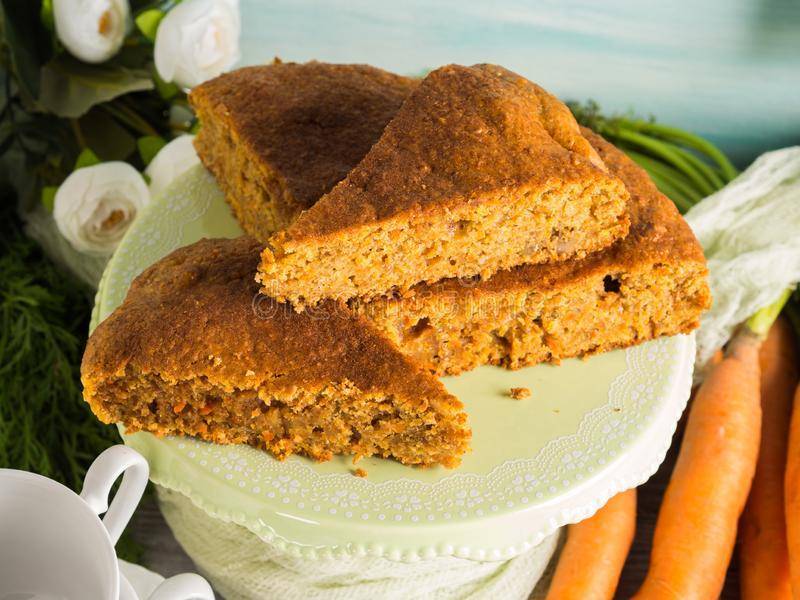 Морковный пирог: 6 простых и вкусных рецептов