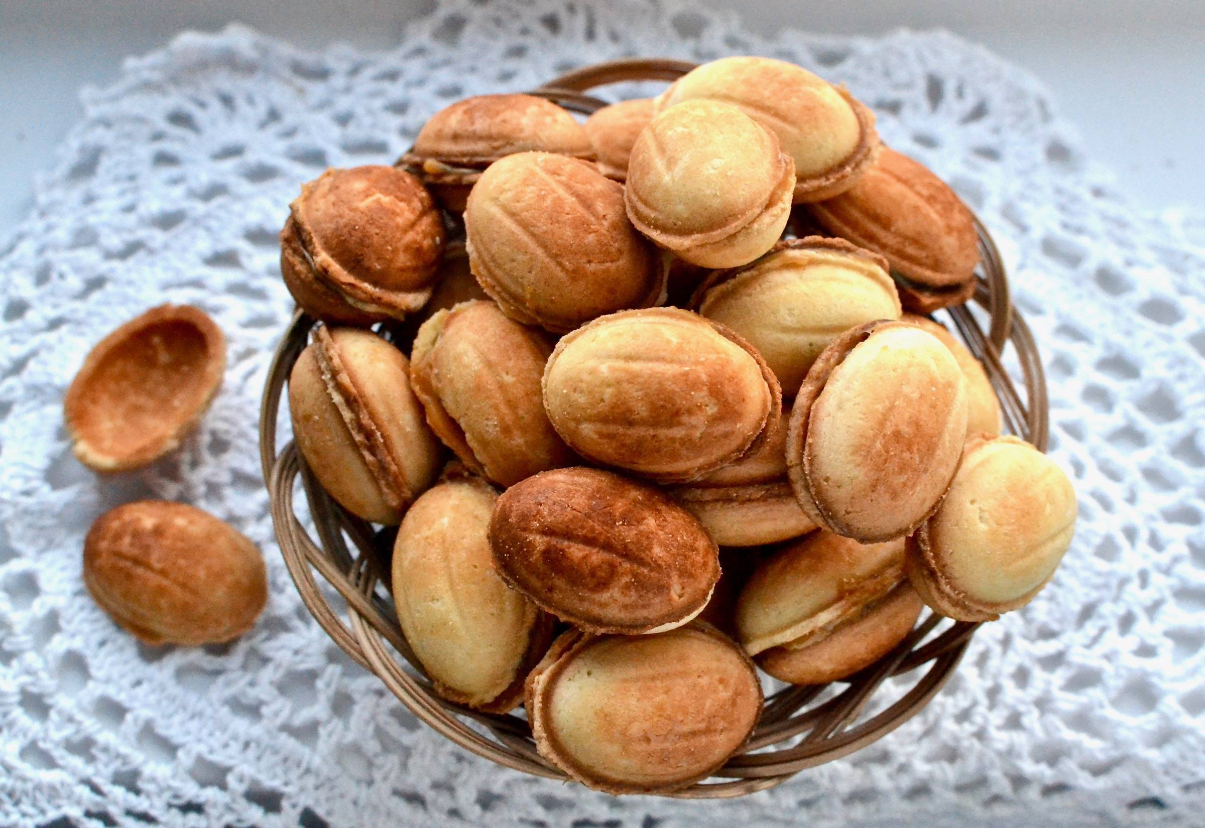 Орешки со сгущенкой - рецепт с пошаговыми фото | меню недели