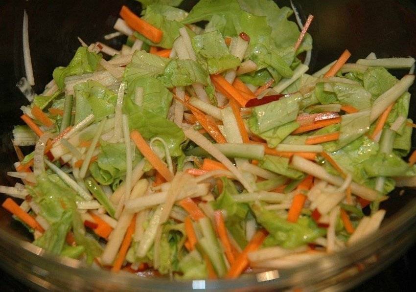 Салат с сельдереем и капустой - 185 рецептов: салаты | foodini