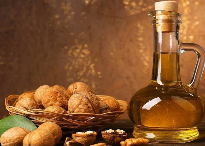 Настойка на перегородках грецкого ореха на водке: польза и вред, рецепты приготовления в домашних условиях