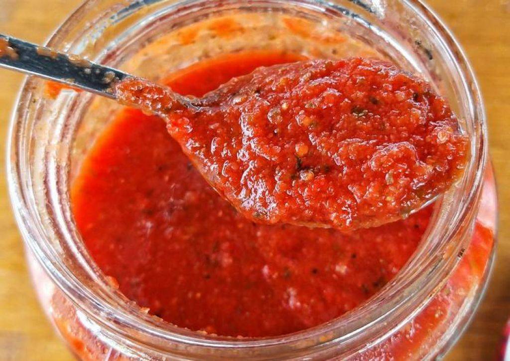 Томатный соус - рецепты приготовления домашней приправы из помидор на зиму с фото и видео пошагово