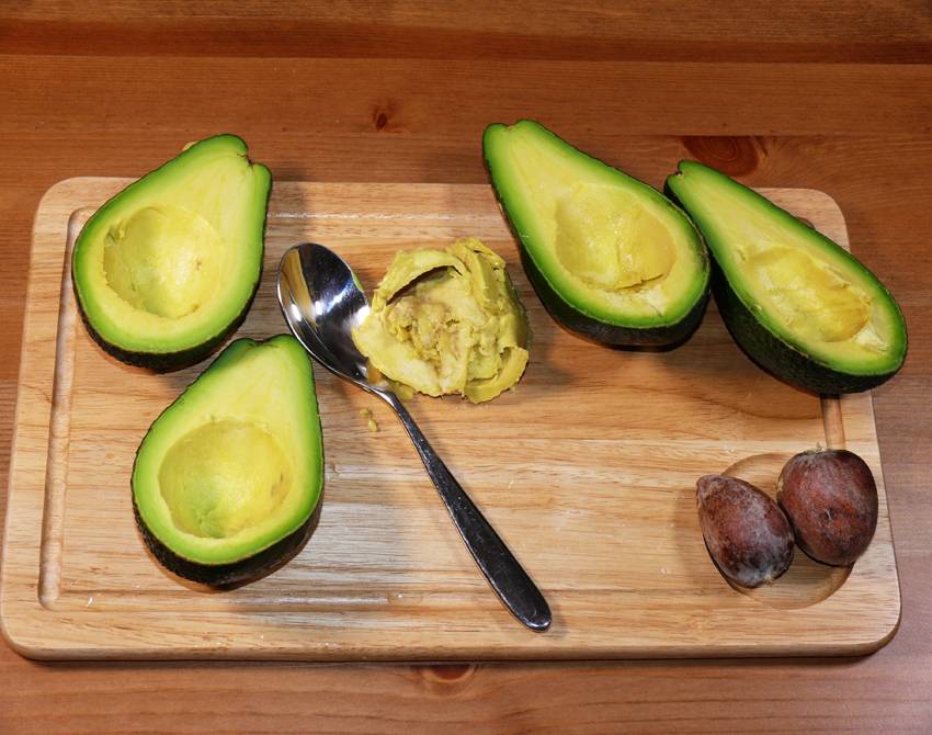 Что делать с косточкой авокадо: полезные свойства, применение