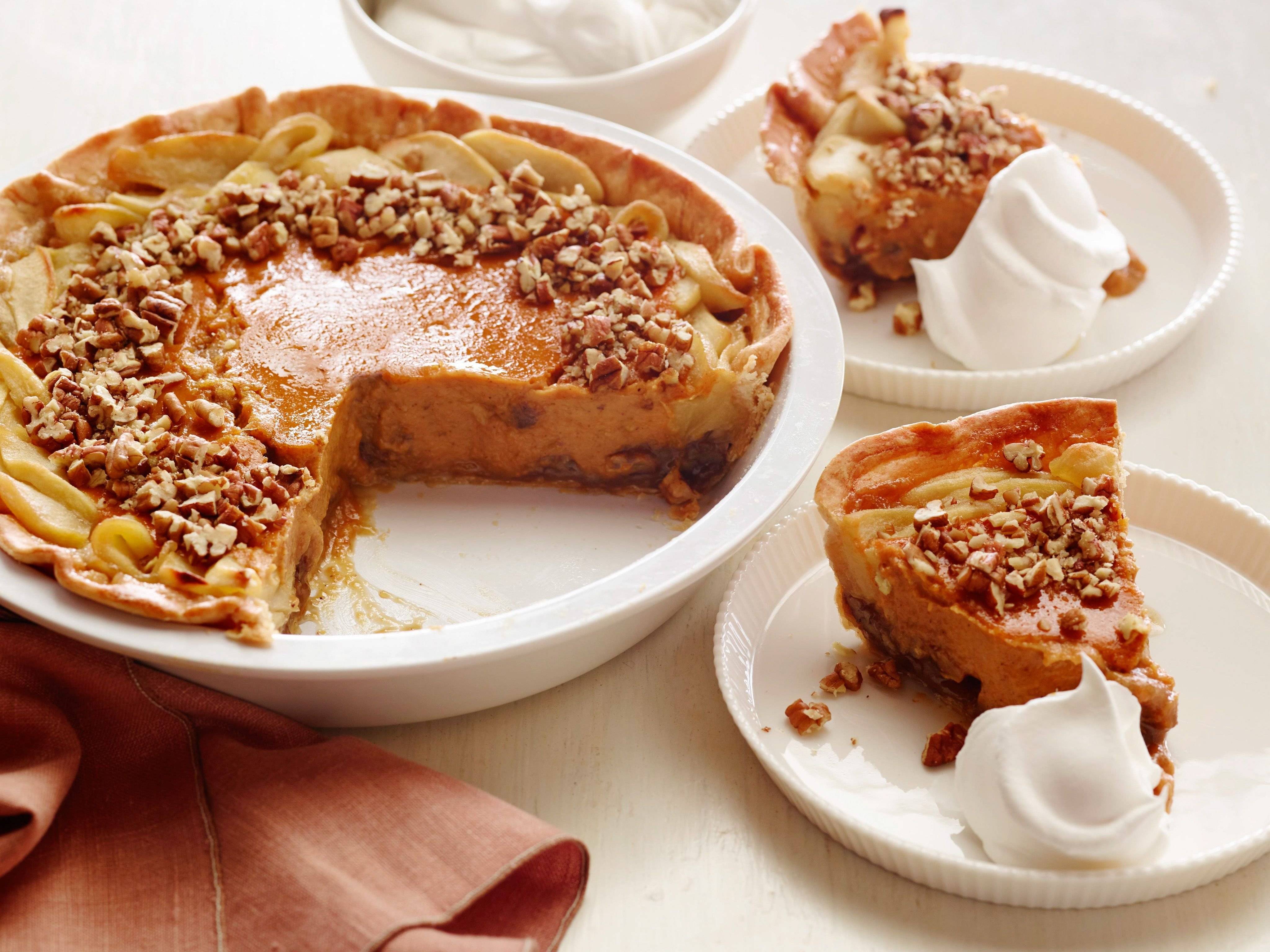 Пирожки с яблоками и грецкими орехами – кулинарный рецепт