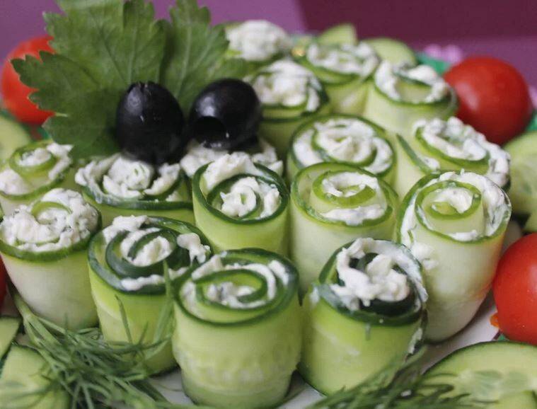 Салат из огурцов на зиму с чесноком укропом зеленью рецепт с фото пошагово - 1000.menu