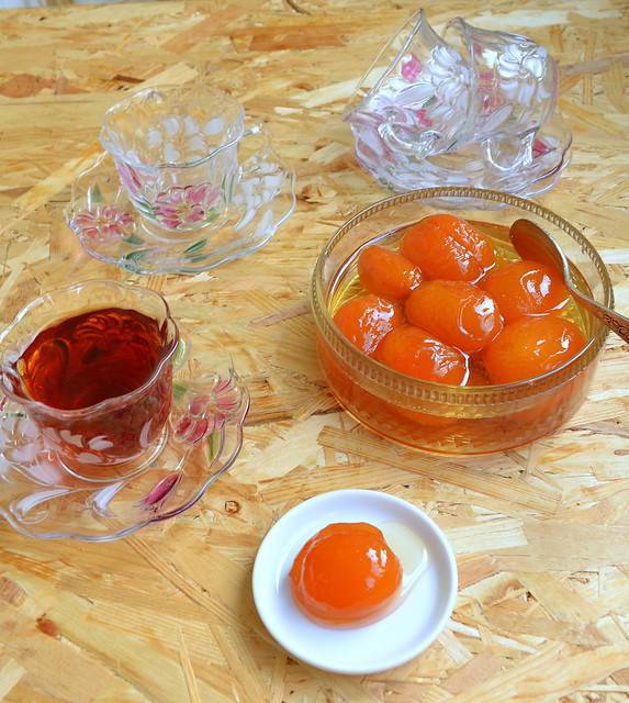 Варенье из абрикосов с косточками: рецепты «королевский» и классический