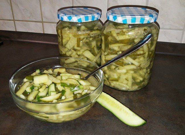 Салат из огурцов на зиму – 5 простых и вкусных рецептов