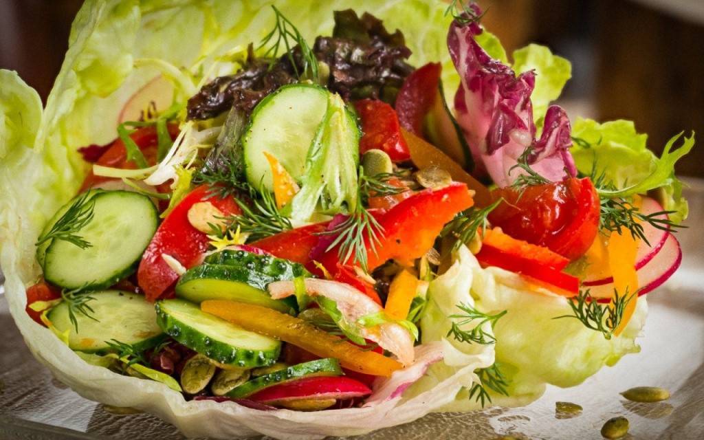 Салаты из свежих овощей — лучшие рецепты. как правильно и вкусно приготовить салаты из свежих овощей.