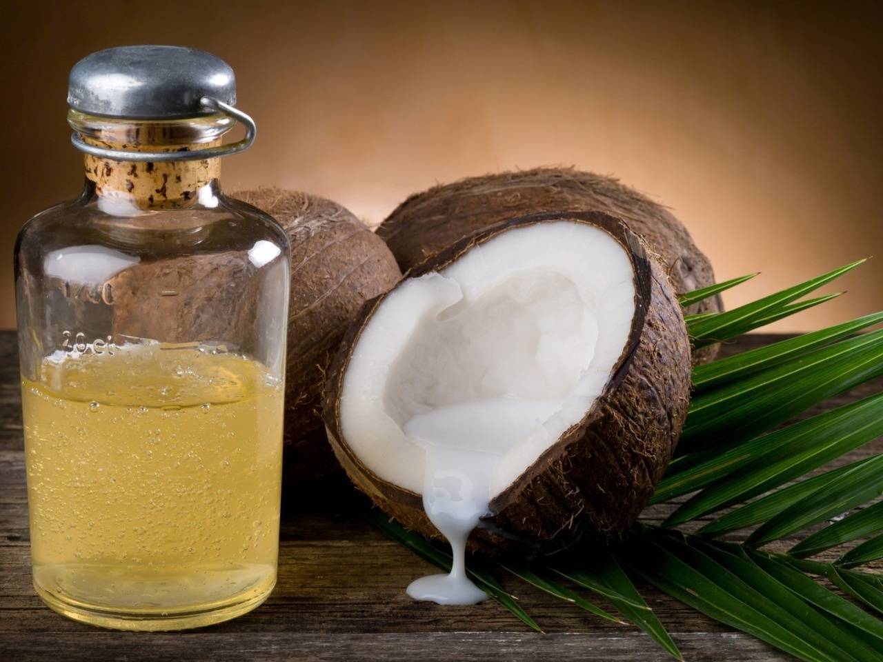 Польза и вред кокосового масла, применение для волос, лица, тела, отзывы