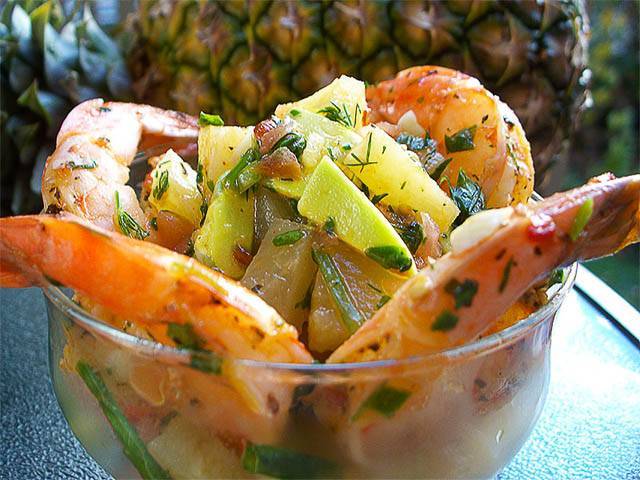 Салат с креветками и ананасом – 8 вкусных рецептов