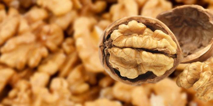 Кедровые орехи: польза и вред для мужчин для потенции
