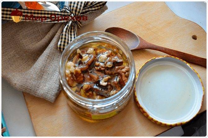 Как принимают грецкий орех с медом: рецепт для мужчин