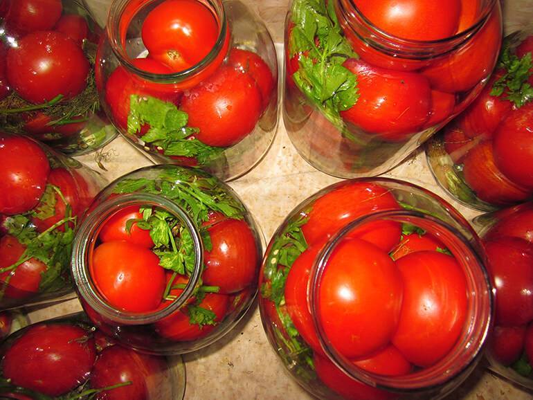 Маринованные помидоры с болгарским перцем на зиму — очень вкусный рецепт