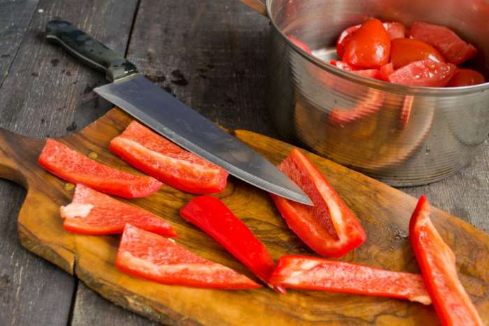Тушеные кабачки — 9 быстрых и вкусных рецептов