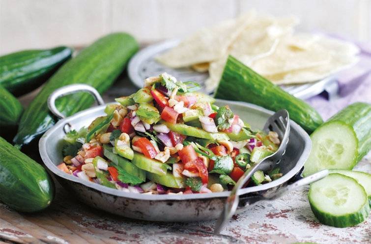 Салат из капусты с огурцом. 13 простых и вкусных рецептов быстрого салата