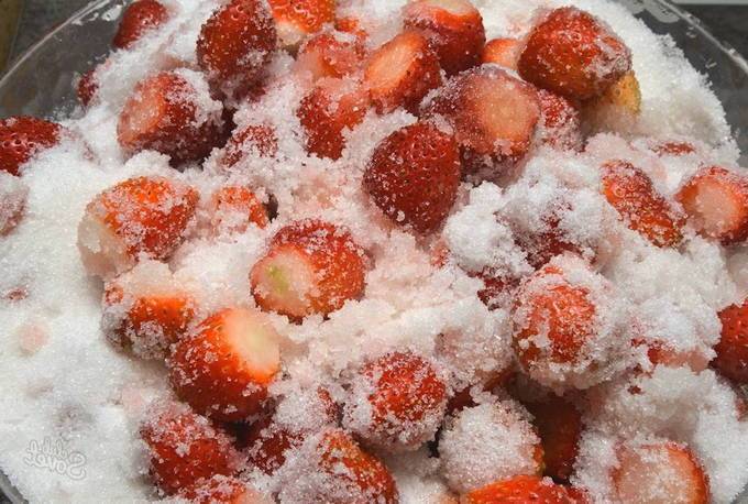 Варенье из клубники на зиму с целыми ягодами - 6 рецептов густого и вкусного варенья