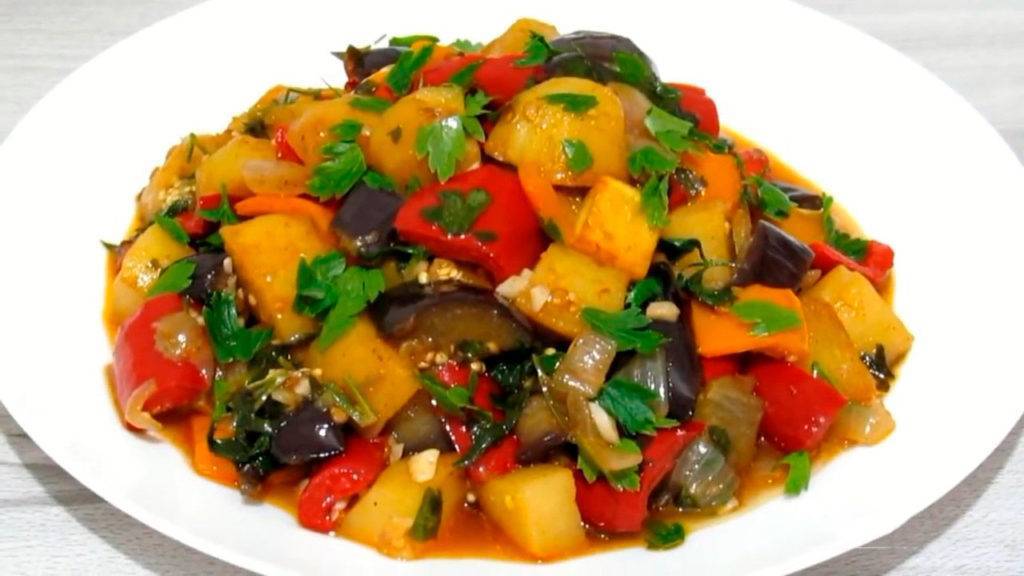Овощное рагу с баклажанами и кабачками — 8 пошаговых рецептов