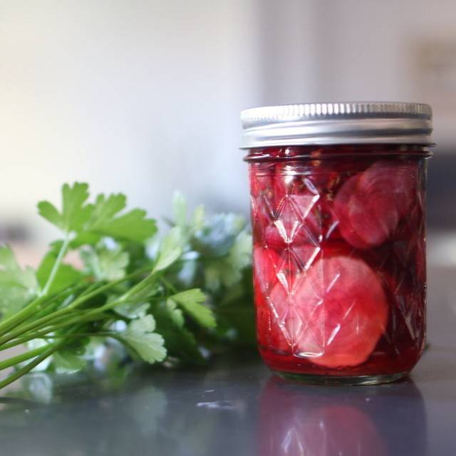 Салат на зиму из свеклы - удивите гостей этим незаменимым овощем: рецепт с фото и видео