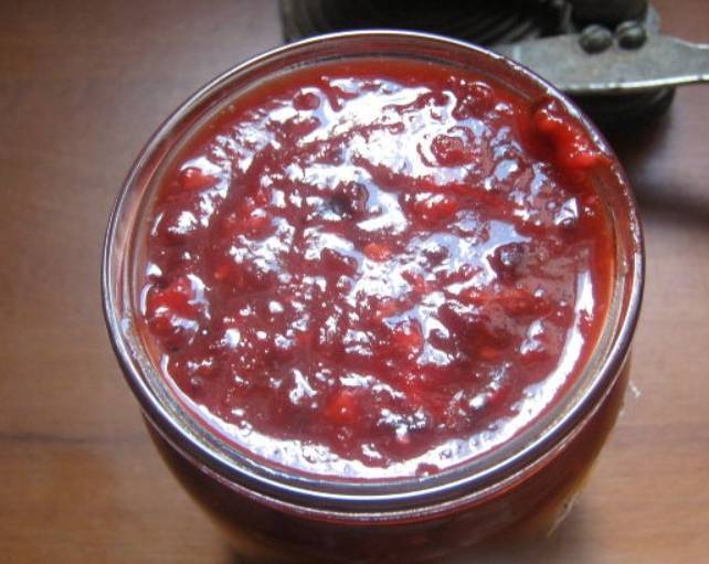 Аджика из слив – как приготовить ароматный соус в домашних условиях