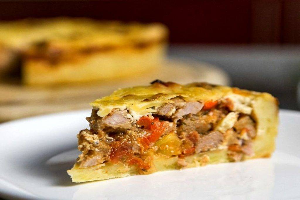 Пирог с мясом и картошкой в духовке, 9 вкусных рецептов