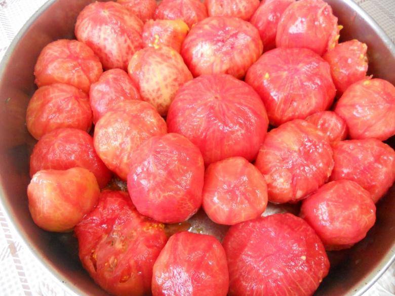 Помидоры без кожицы на зиму без рассола. малосольные консервированные томаты. видео, как приготовить помидоры в собственном соку на зиму без кожуры