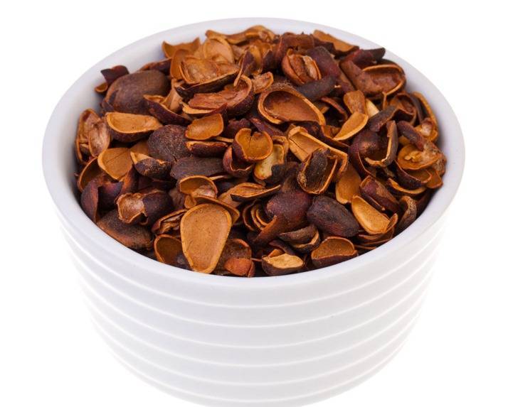 Лечебные свойства скорлупы кедрового ореха: рецепты приготовления, противопоказания, применение