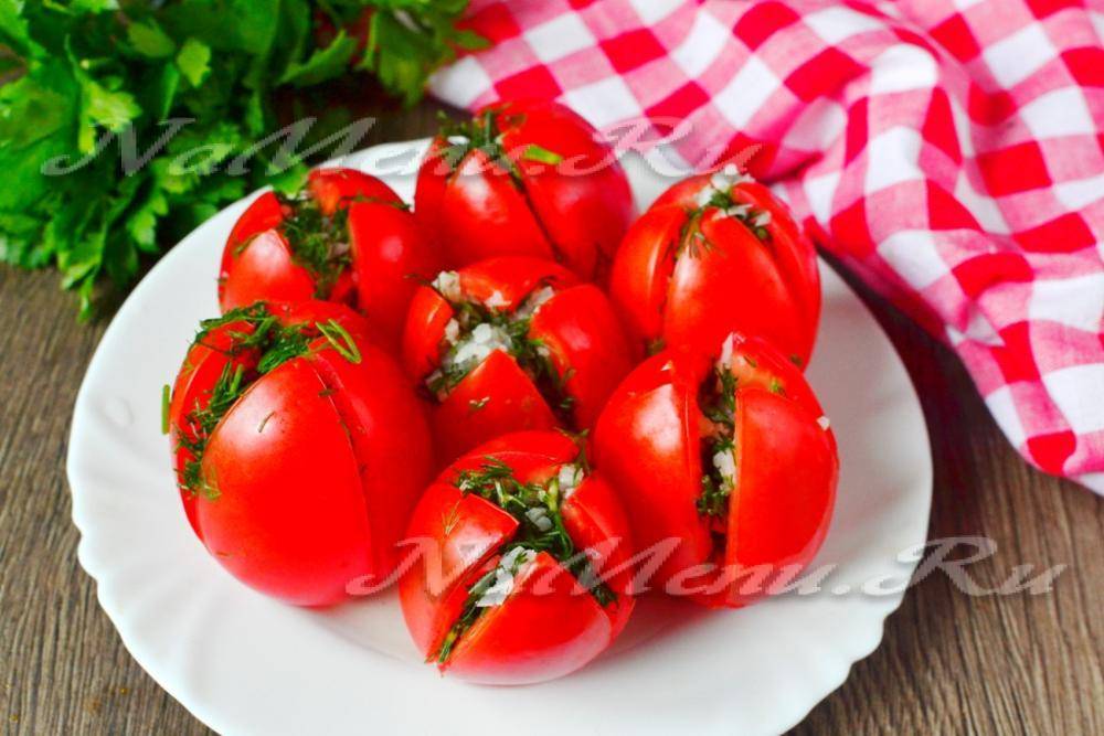 Малосольные помидоры быстрого приготовления: с чесноком и зеленью, в пакете и в кастрюле