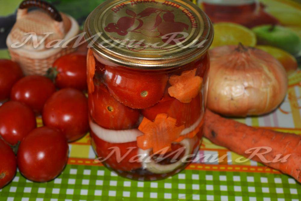 Соленые помидоры с перцем и морковью