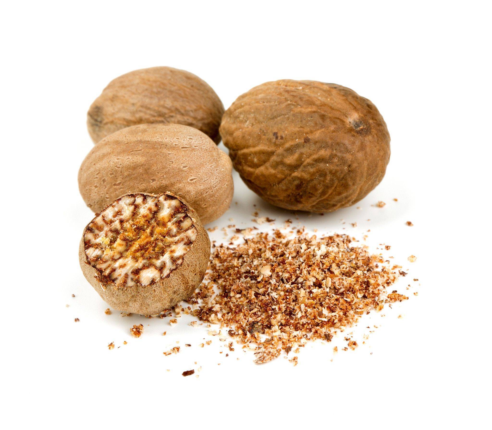 Мускатный орех: полезные свойства и противопоказания
