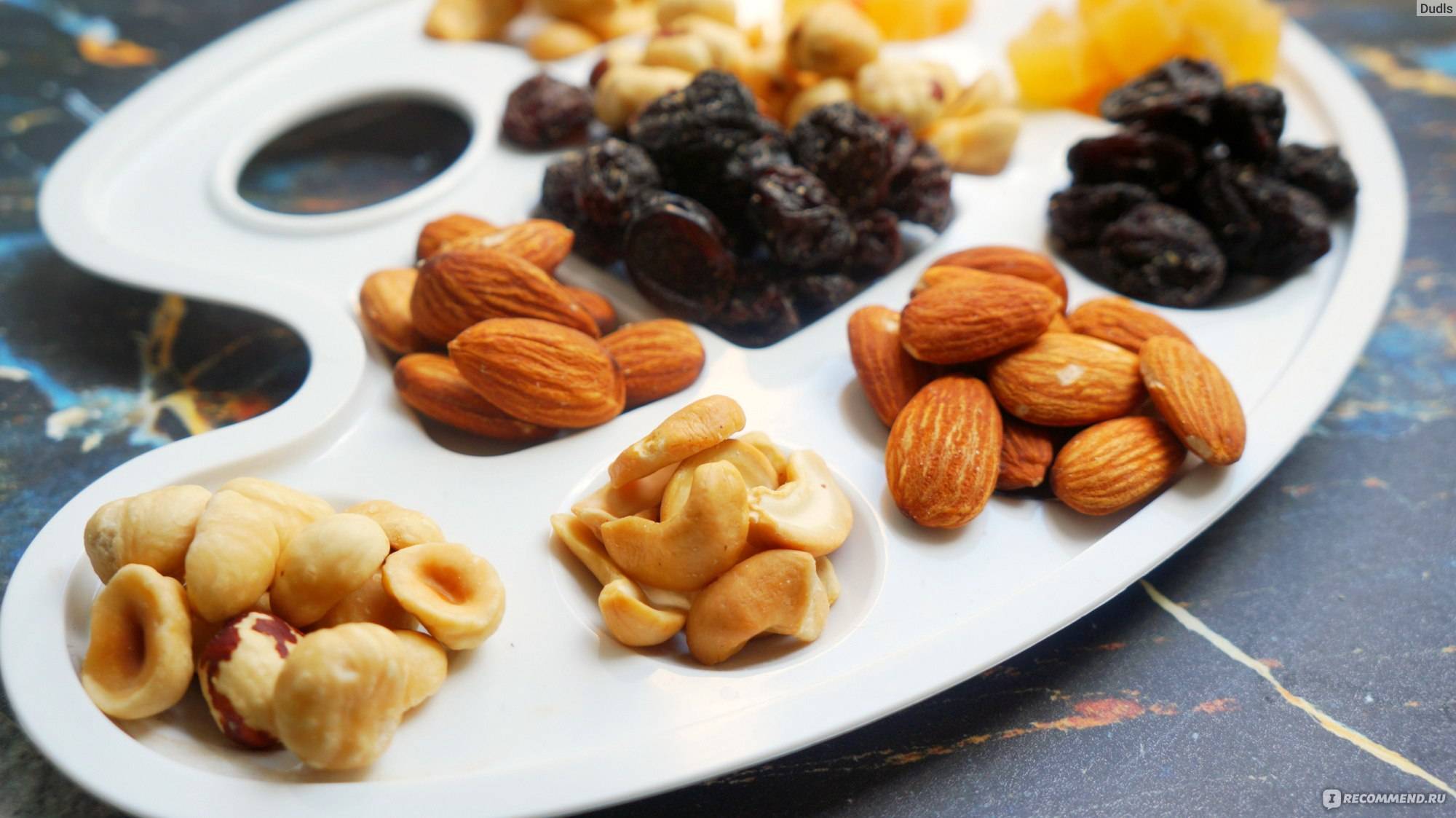 Какие орехи можно кушать пациентам при гастрите различной кислотности? - лекарьтут