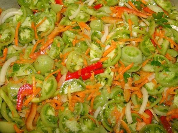 Салат из зеленых помидор - рецепты по-корейски быстрого приготовления, острого салата к столу и на зиму