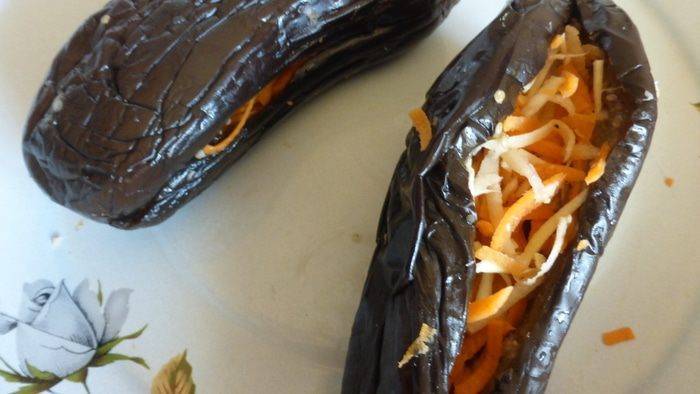 Квашеные баклажаны - как готовить фаршированные морковью, чесноком или зеленью под гнетом