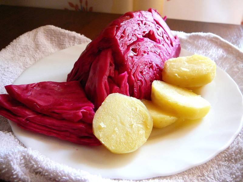 Самые вкусные рецепты заготовок капусты со сливой на зиму