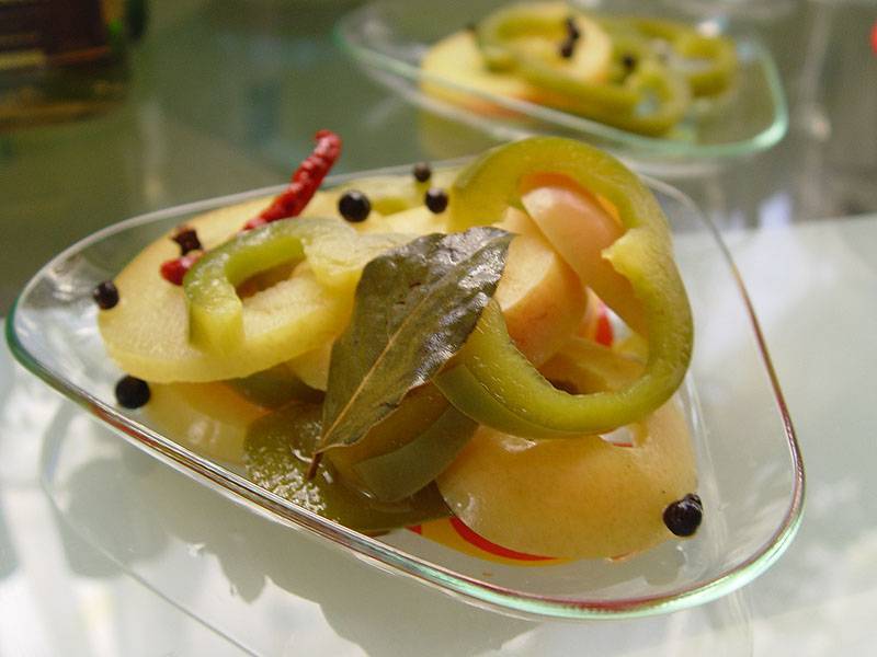 Соус перец с яблоками