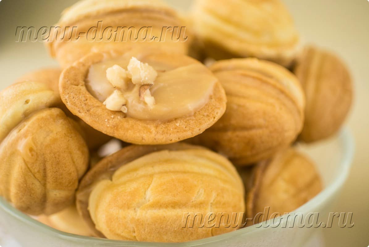 Печенье "орешки" со сгущенкой – кулинарный рецепт