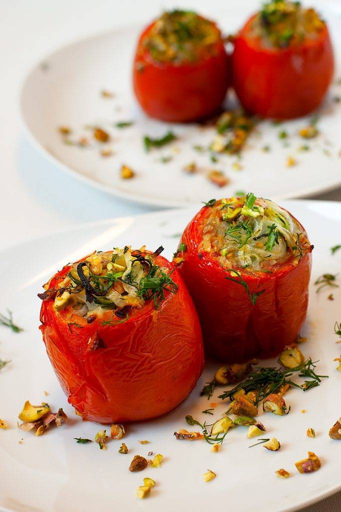 Фаршированные помидоры — 20 домашних вкусных рецептов приготовления