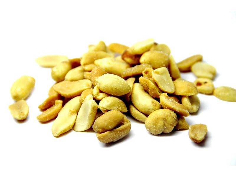 Чем полезен арахис для мужчин и чем вреден