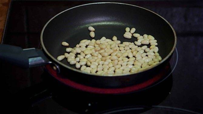 3 способа как пожарить арахис в скорлупе: на сковороде, в духовке и микроволновке