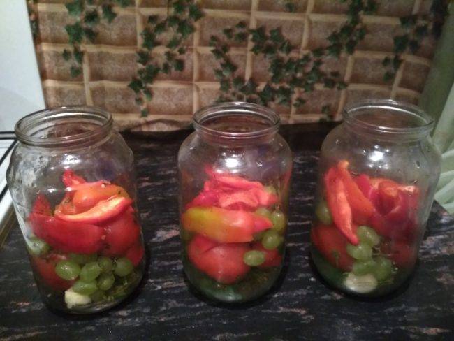 Консервированные помидоры в вине: рецепт приготовления заготовки на зиму
