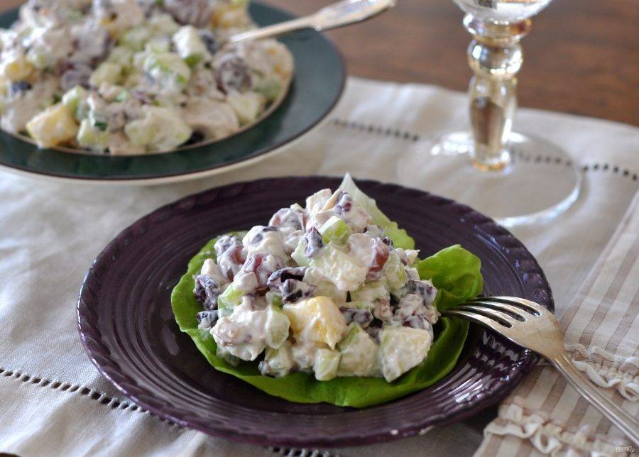 Салат из чернослива курицы и грецких орехов – излюбленное блюдо любой хозяйки: рецепт с фото и видео