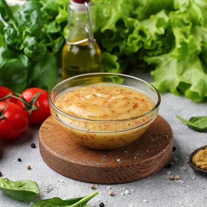 Заправка для салатов вместо майонеза — 10 простых и вкусных рецептов
