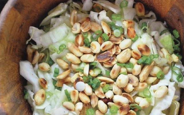 Рецепты салатов с арахисом.