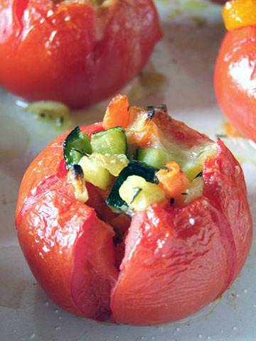 Фаршированные помидоры - 20 домашних вкусных рецептов приготовления