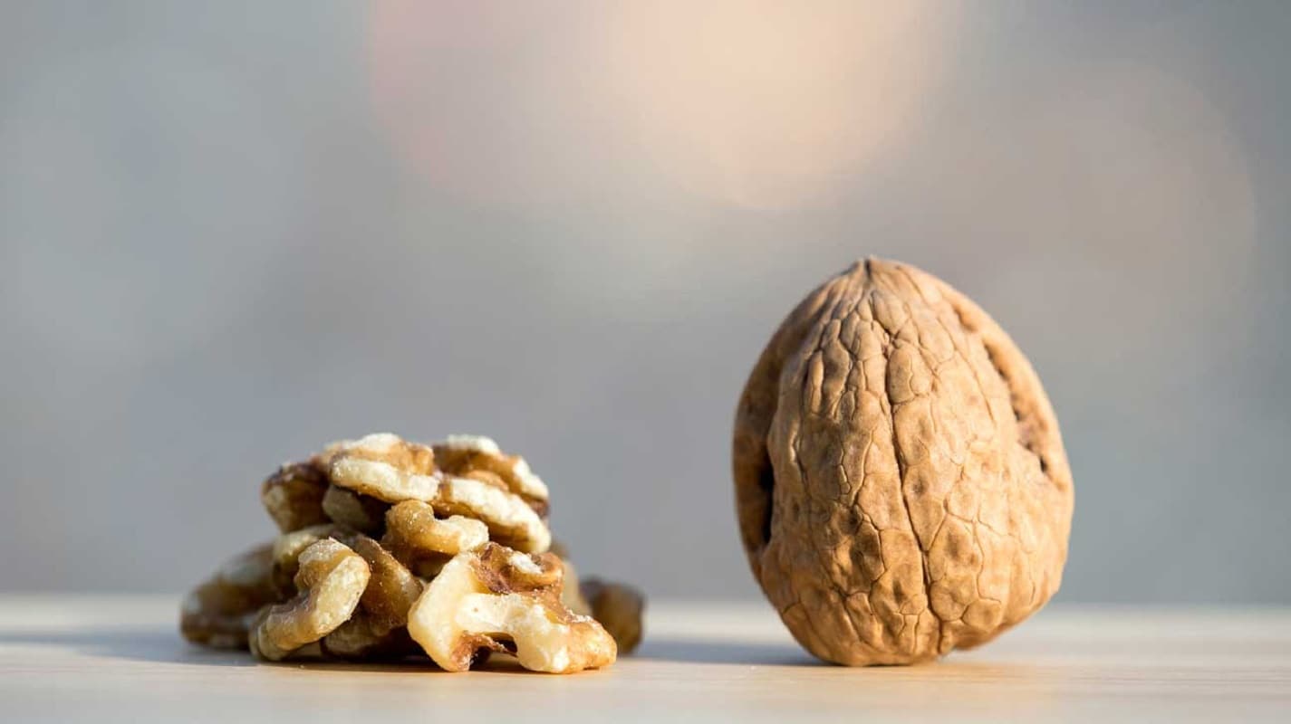 Грецкий орех — калорийность